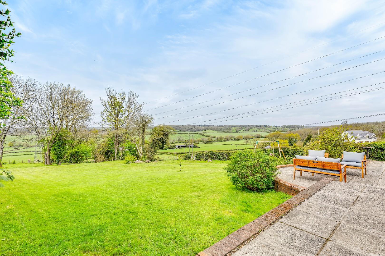 86a Port Road East, Barry, CF62 9PU